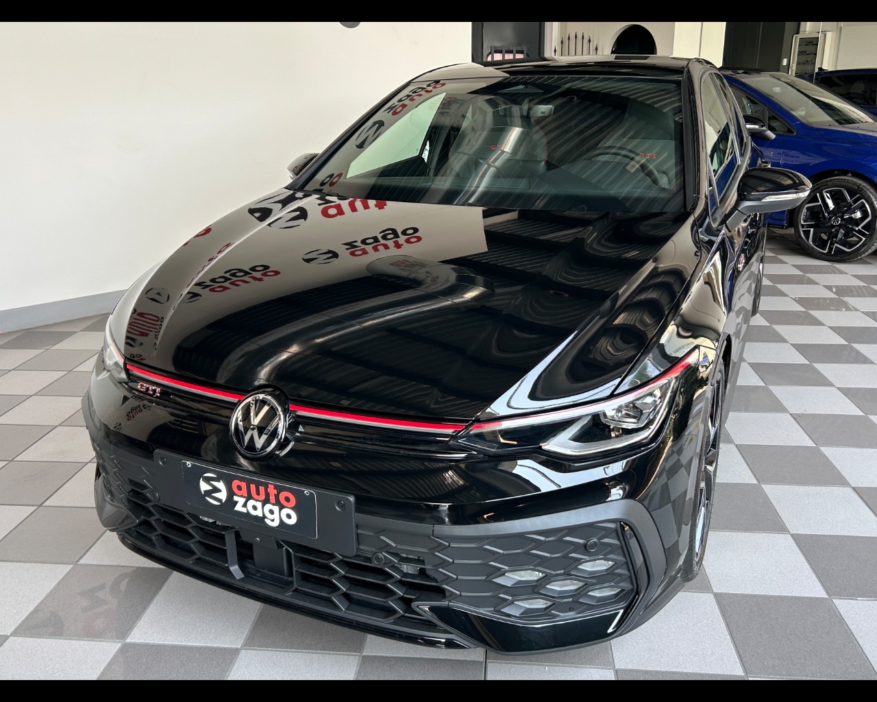 Volkswagen Golf 2.0 TSI GTI DSG - immagine 16