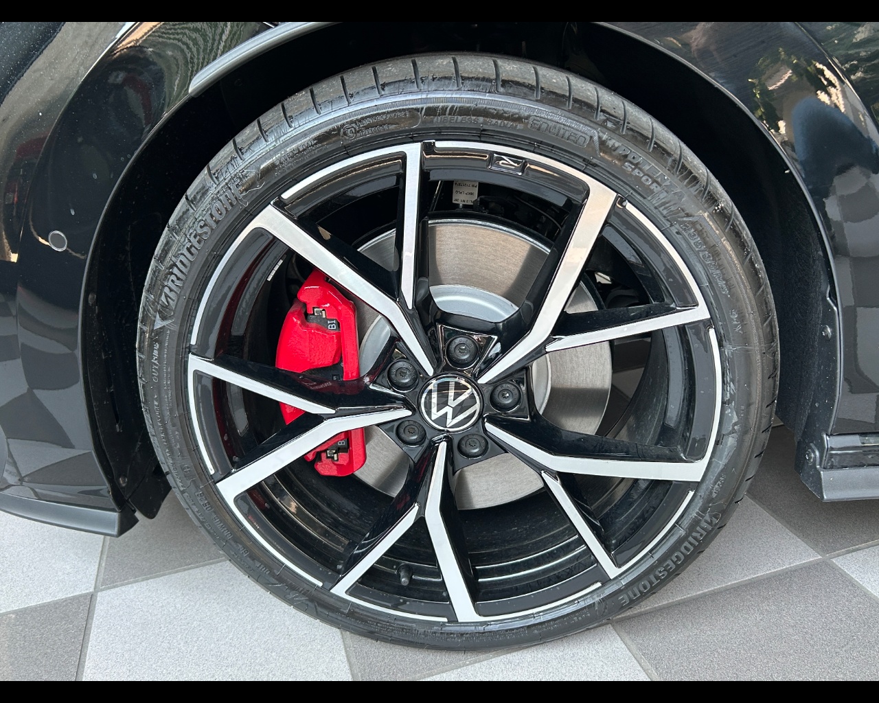 Volkswagen Golf 2.0 TSI GTI DSG - immagine 2