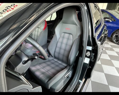 Volkswagen Golf 2.0 TSI GTI DSG - immagine 28