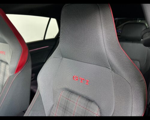 Volkswagen Golf 2.0 TSI GTI DSG - immagine 31