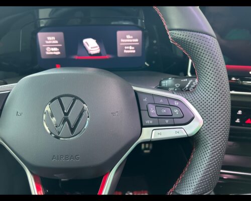 Volkswagen Golf 2.0 TSI GTI DSG - immagine 37