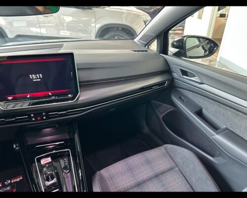 Volkswagen Golf 2.0 TSI GTI DSG - immagine 40