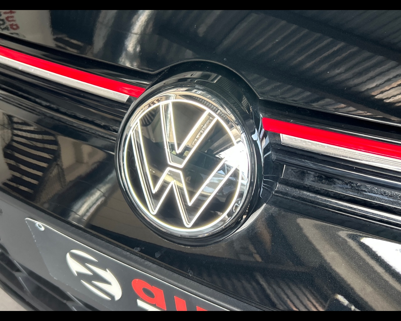 Volkswagen Golf 2.0 TSI GTI DSG - immagine 46