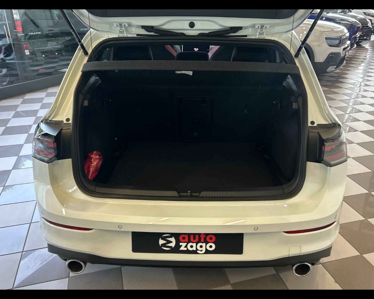 Volkswagen Golf 8ª serie Golf 2.0 TSI GTI DSG - immagine 24