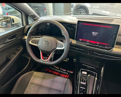 Volkswagen Golf 8ª serie Golf 2.0 TSI GTI DSG - immagine 46