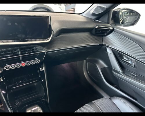 Peugeot 208 2ª serie 208 Hybrid 136 e-DCS6 5 porte GT - immagine 33