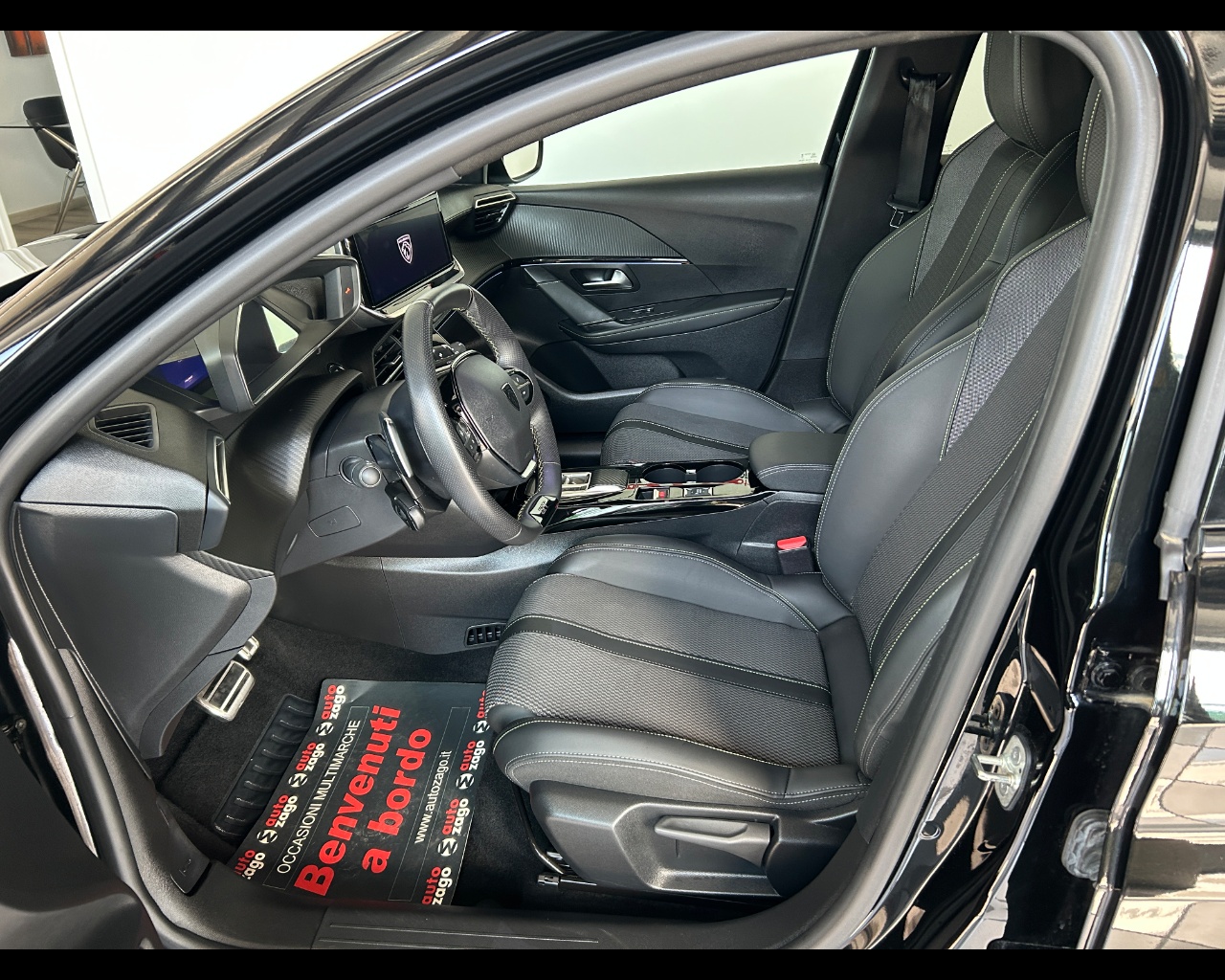Peugeot 208 2ª serie 208 Hybrid 136 e-DCS6 5 porte GT - immagine 8