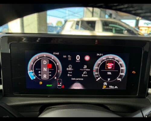 Volkswagen T-roc 2ª serie T-Roc 1.5 eTSI ACT 150 CV DSG R-Line - immagine 12