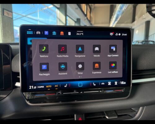 Volkswagen T-roc 2ª serie T-Roc 1.5 eTSI ACT 150 CV DSG R-Line - immagine 14
