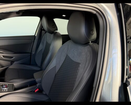 Volkswagen T-roc 2ª serie T-Roc 1.5 eTSI ACT 150 CV DSG R-Line - immagine 22