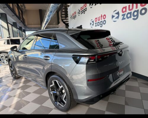 Volkswagen T-roc 2ª serie T-Roc 1.5 eTSI ACT 150 CV DSG R-Line - immagine 8