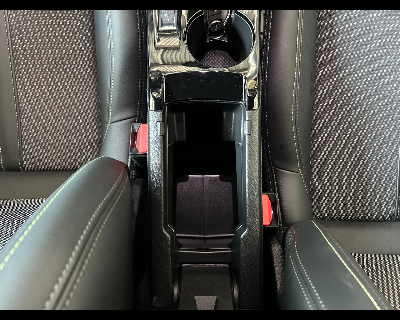 Peugeot 208 2ª serie 208 Hybrid 145 e-DCS6 5 porte GT - immagine 16