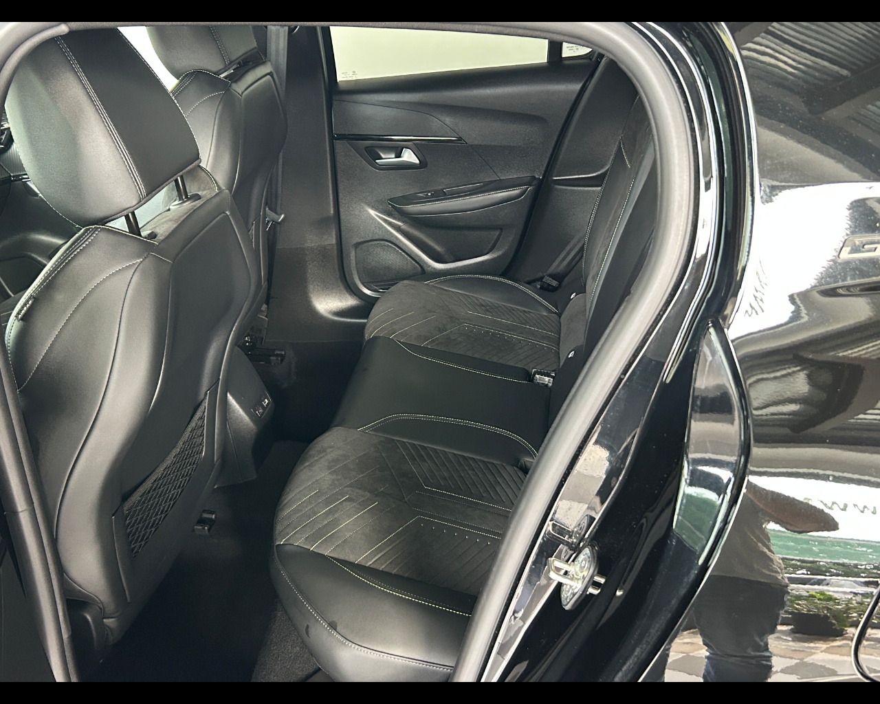 Peugeot 208 2ª serie 208 Hybrid 145 e-DCS6 5 porte GT - immagine 15