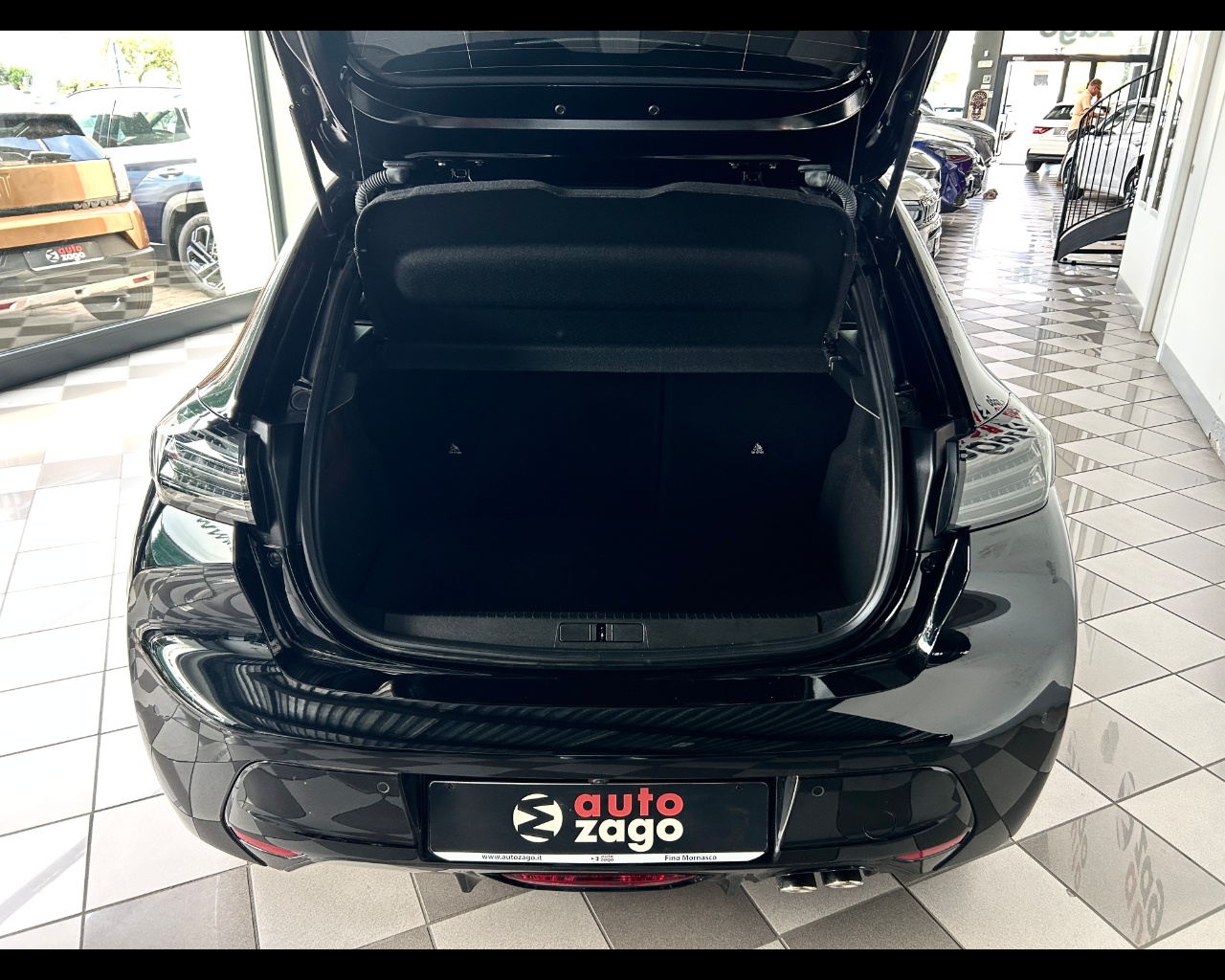 Peugeot 208 2ª serie 208 Hybrid 145 e-DCS6 5 porte GT - immagine 19