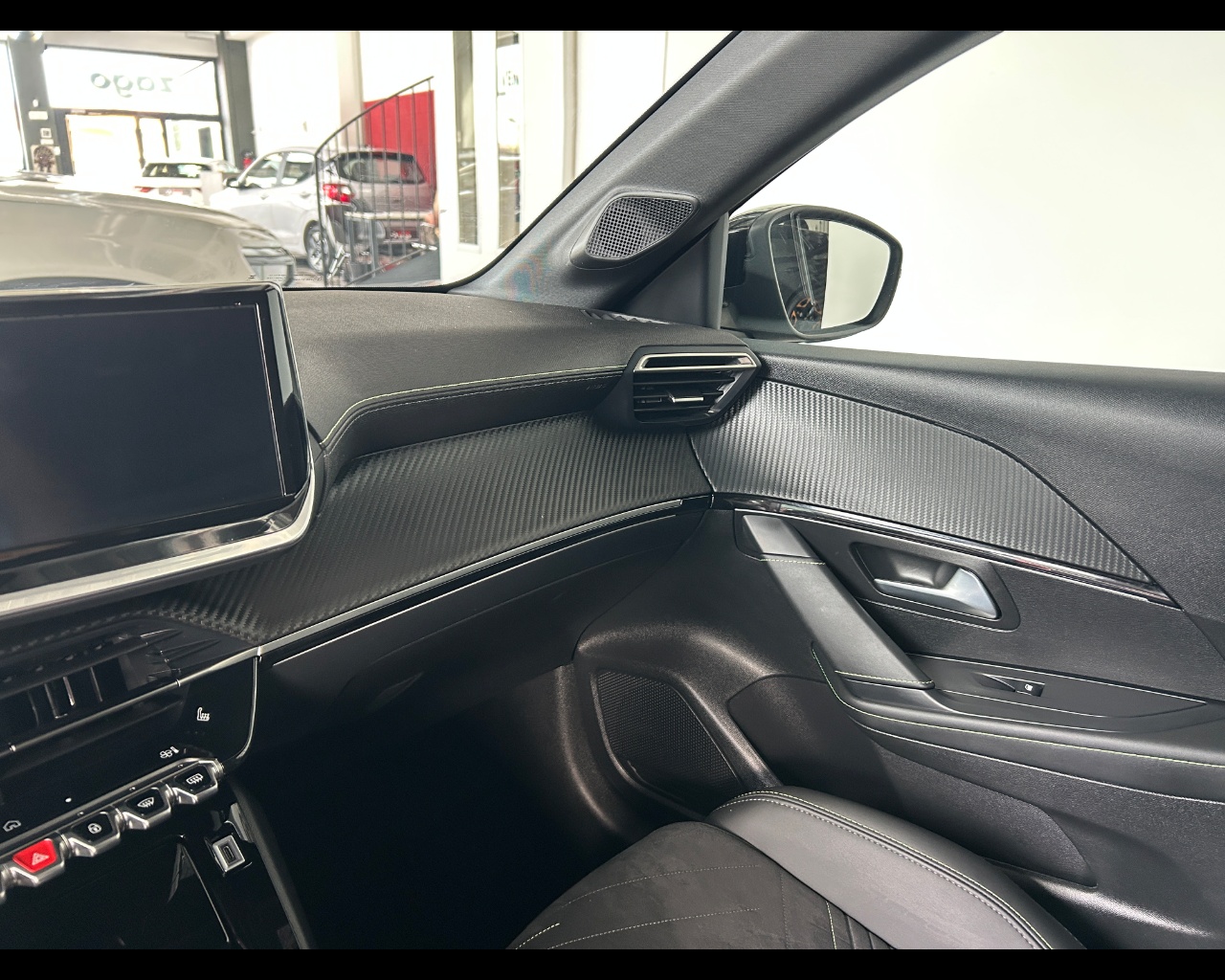 Peugeot 208 2ª serie 208 Hybrid 145 e-DCS6 5 porte GT - immagine 25