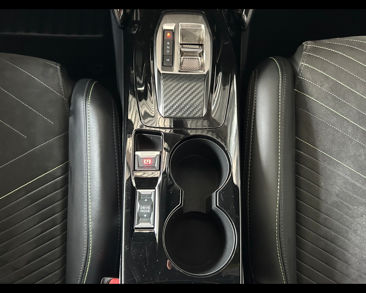 Peugeot 208 2ª serie 208 Hybrid 145 e-DCS6 5 porte GT - immagine 35
