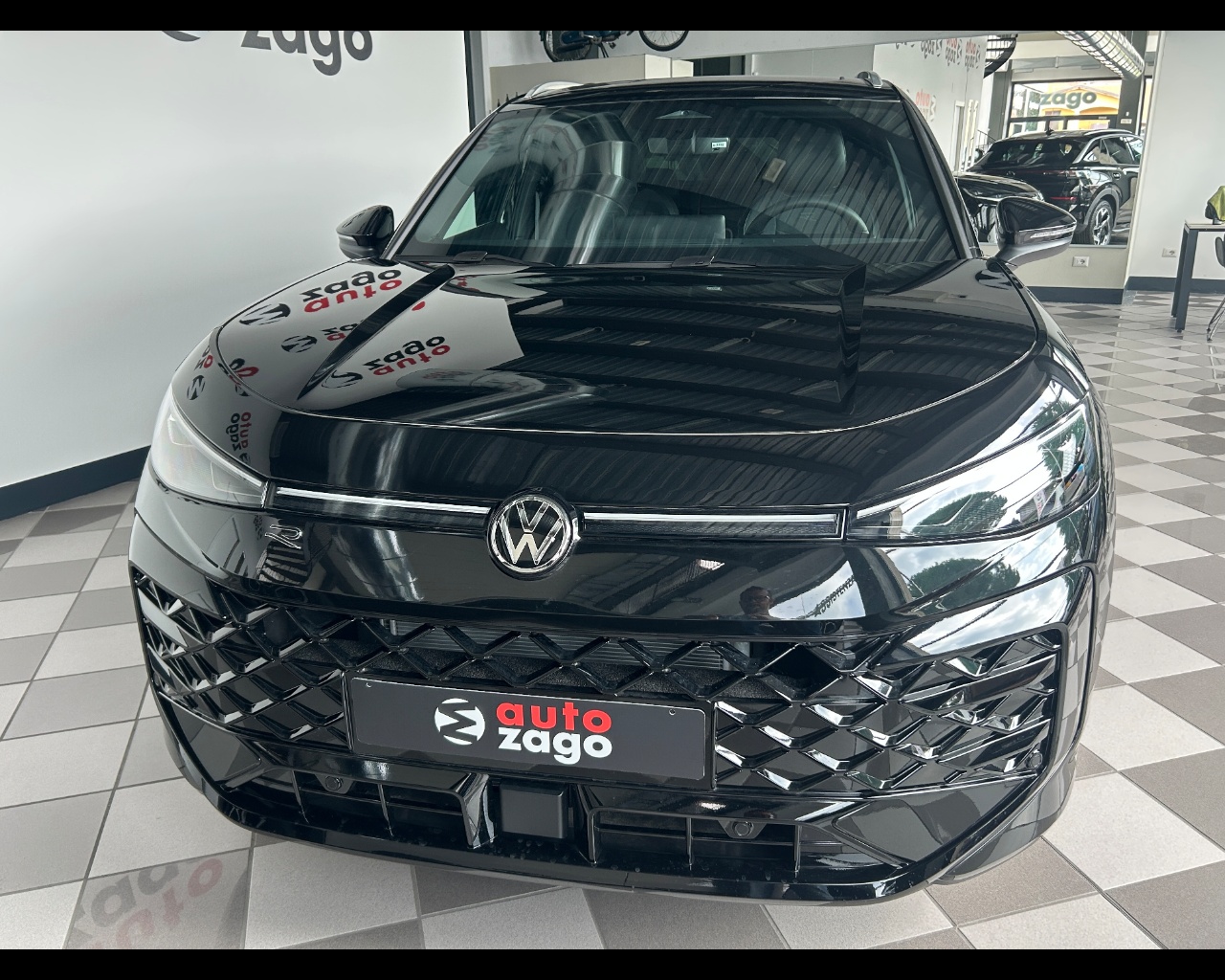 Volkswagen T-roc 2ª serie T-Roc 1.5 eTSI ACT 150 CV DSG R-Line - immagine 17