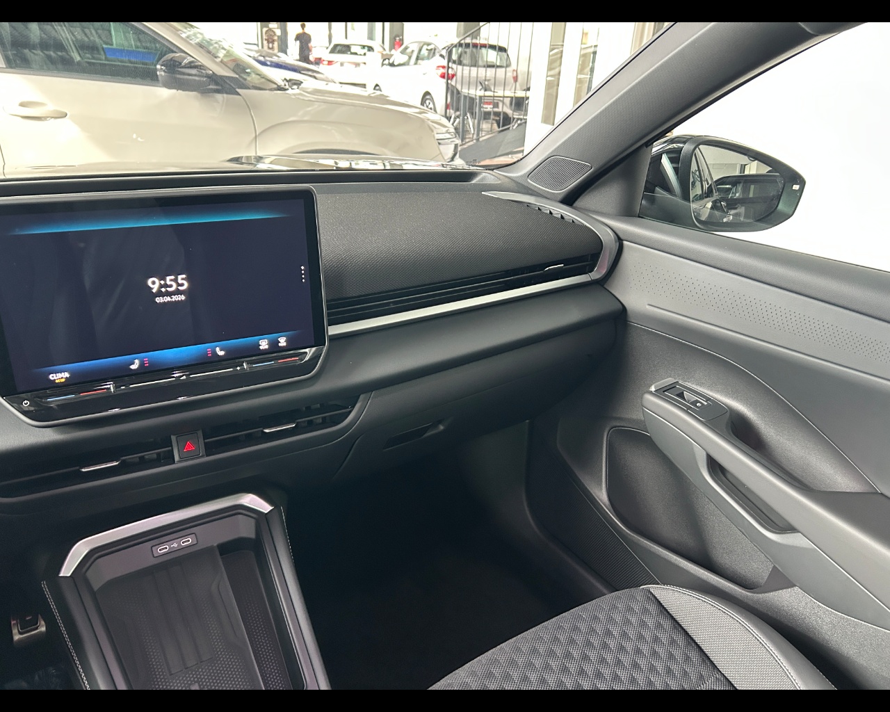 Volkswagen T-roc 2ª serie T-Roc 1.5 eTSI ACT 150 CV DSG R-Line - immagine 30