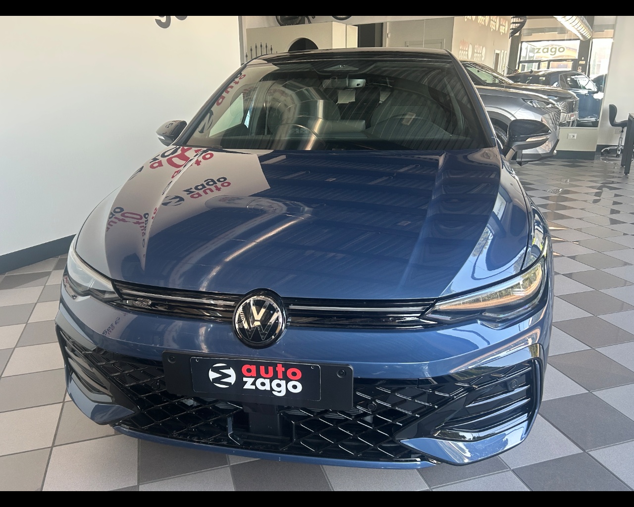 Volkswagen Golf 8ª serie Golf 1.5 eTSI 150 CV DSG R-Line - immagine 17