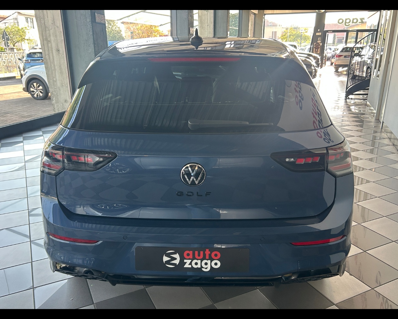Volkswagen Golf 8ª serie Golf 1.5 eTSI 150 CV DSG R-Line - immagine 21