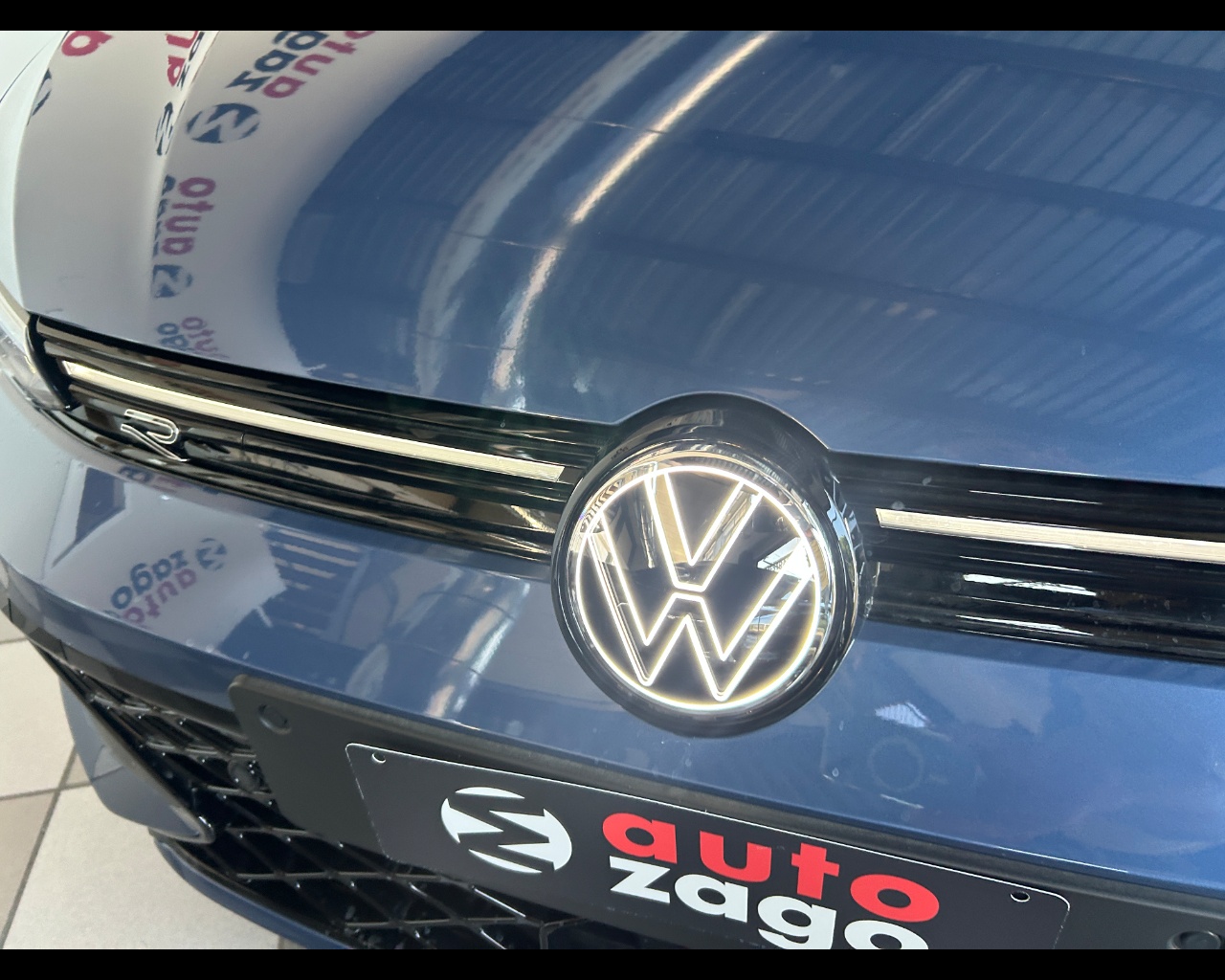 Volkswagen Golf 8ª serie Golf 1.5 eTSI 150 CV DSG R-Line - immagine 46