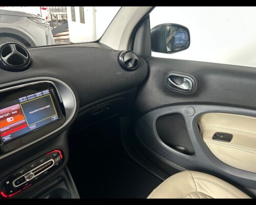 Smart Fortwo 3ªs.(c/a453) fortwo 90 0.9 Turbo twinamic Passion - immagine 30