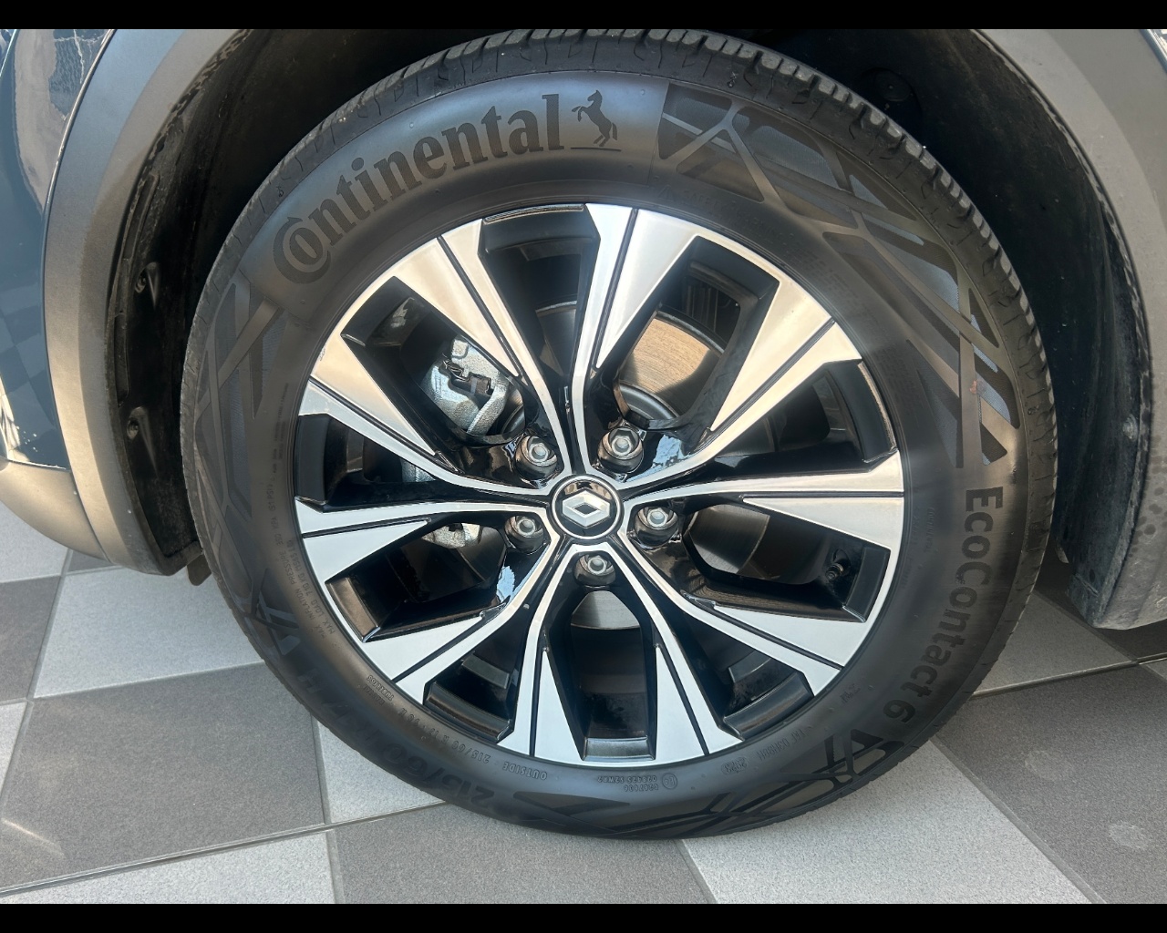 Renault Captur 2ª serie Captur Full Hybrid E-Tech 145 CV Techno - immagine 2