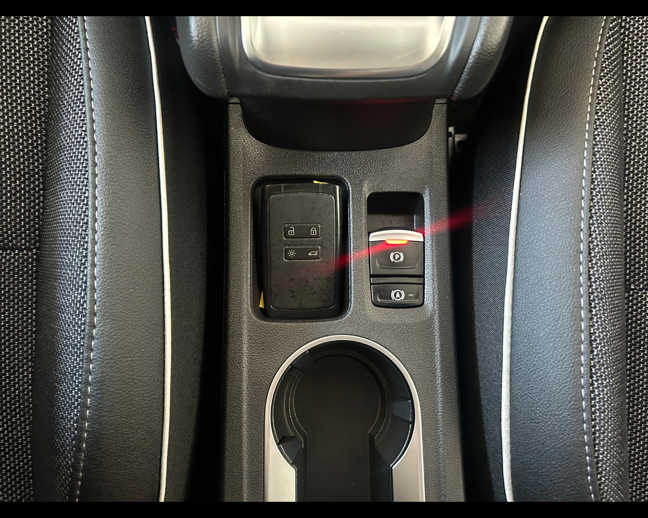 Renault Captur 2ª serie Captur Full Hybrid E-Tech 145 CV Techno - immagine 25