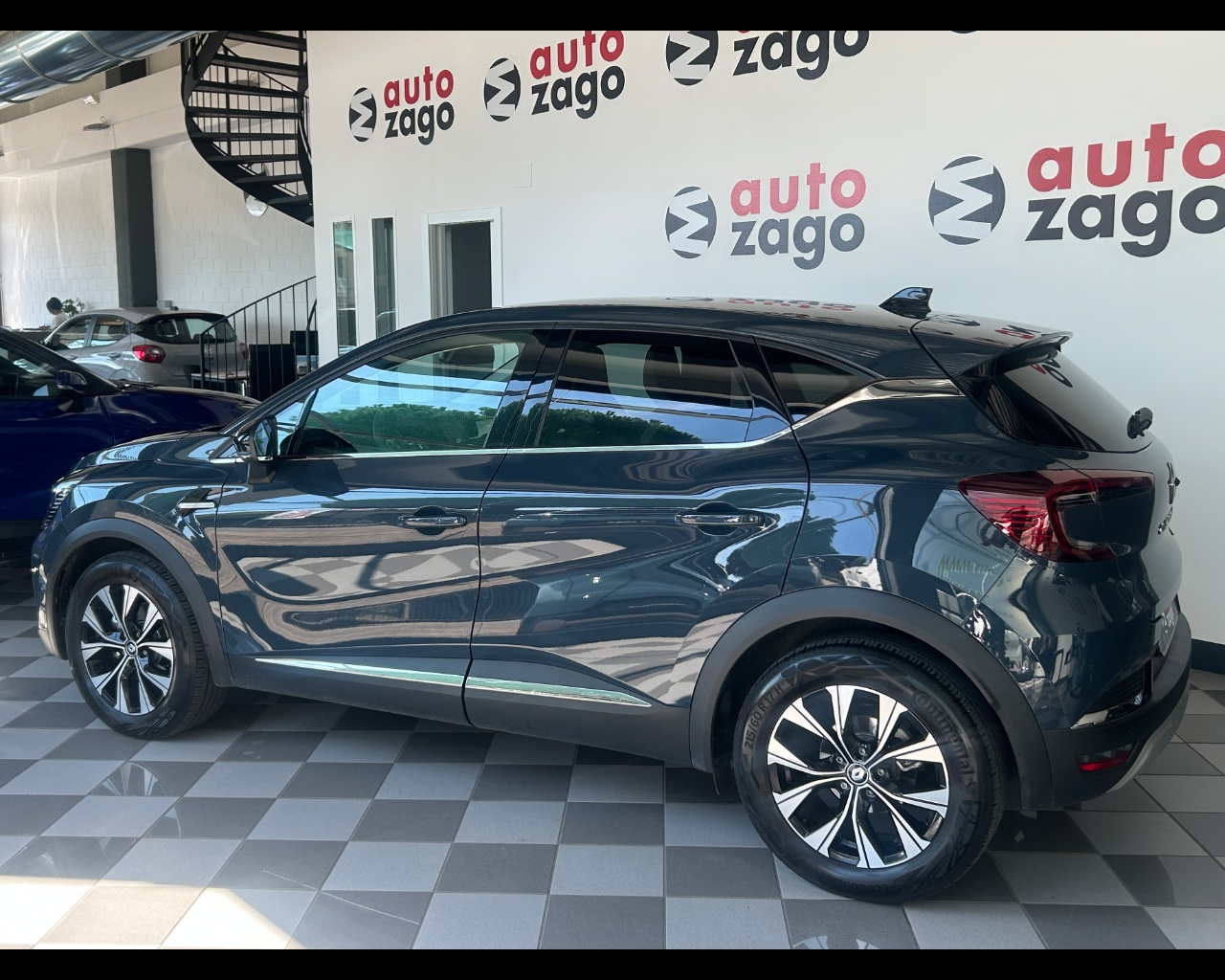 Renault Captur 2ª serie Captur Full Hybrid E-Tech 145 CV Techno - immagine 3