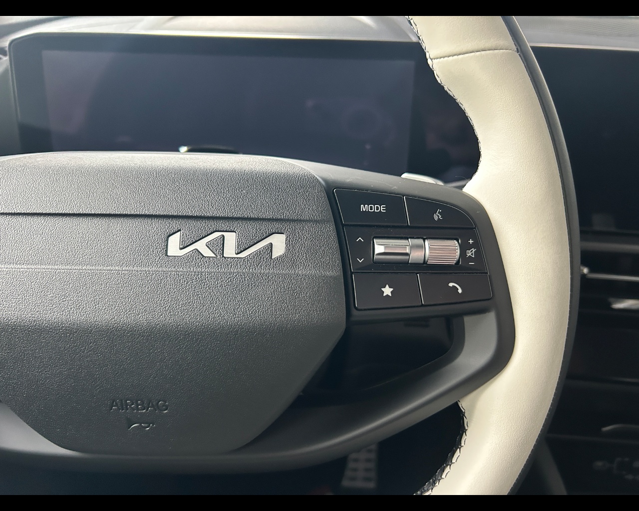 Kia Sportage 5ª serie Sportage 1.6 TGDi HEV AT GT-line Plus - immagine 41
