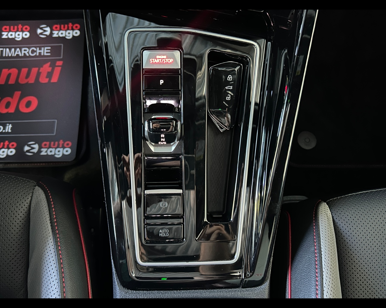 Volkswagen Golf 8ª serie Golf 2.0 TSI GTI DSG - immagine 28