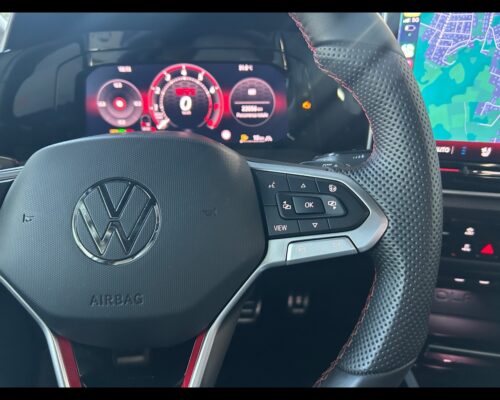 Volkswagen Golf 8ª serie Golf 2.0 TSI GTI DSG - immagine 36