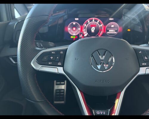 Volkswagen Golf 8ª serie Golf 2.0 TSI GTI DSG - immagine 37