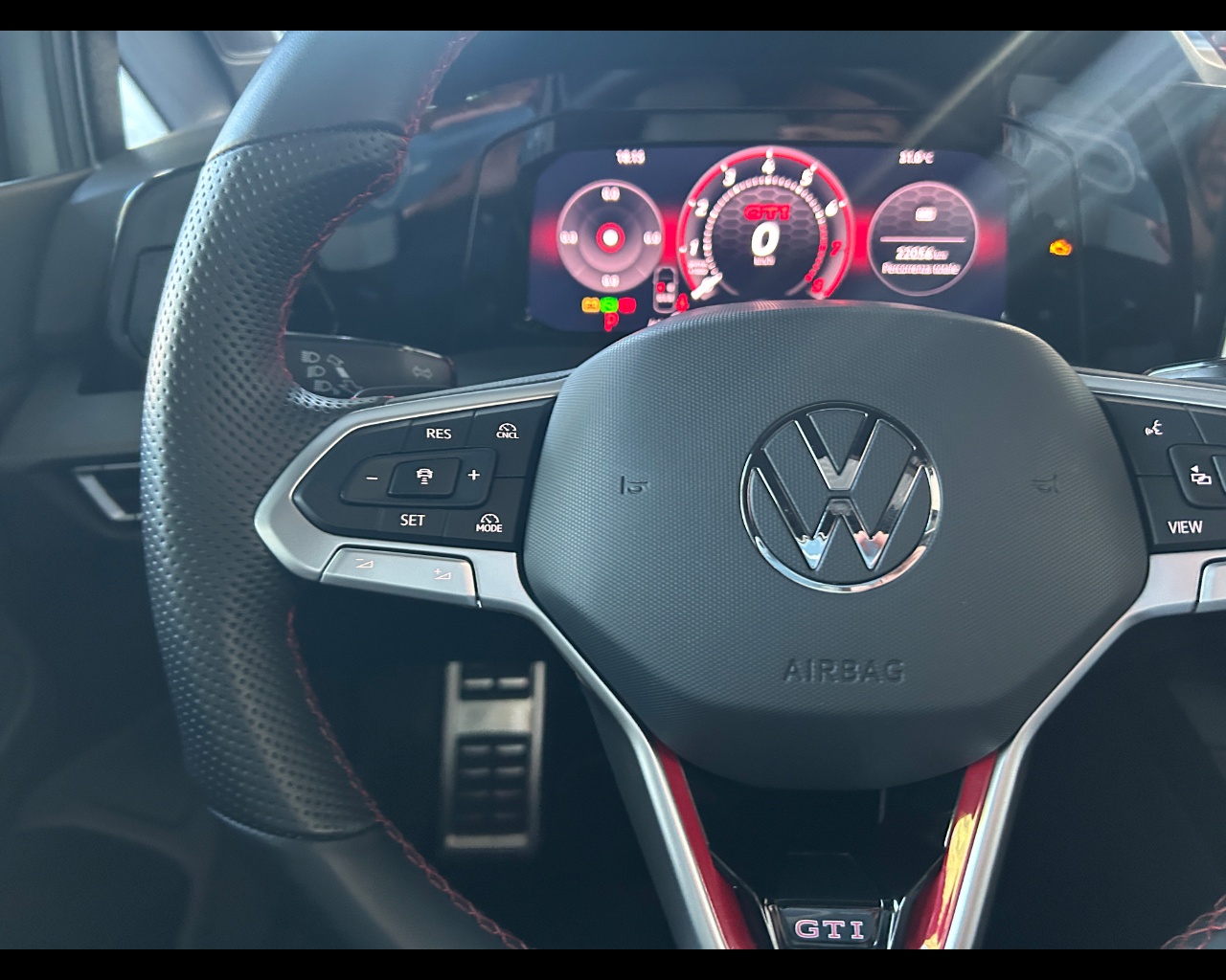 Volkswagen Golf 8ª serie Golf 2.0 TSI GTI DSG - immagine 37