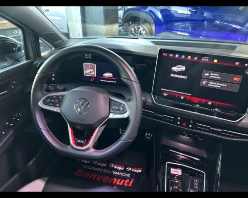 Volkswagen Golf 8ª serie Golf 2.0 TSI GTI DSG - immagine 38