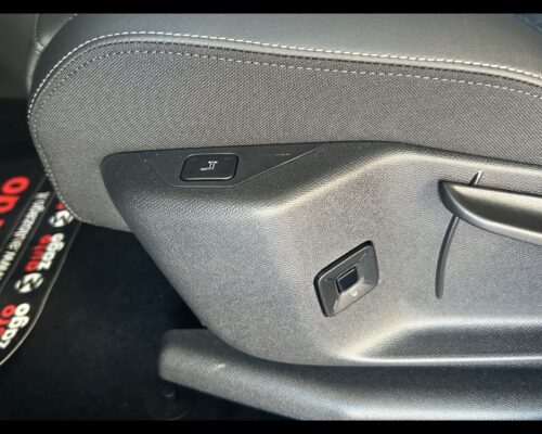 Peugeot 3008 3ª serie 3008 Hybrid 145 e-DCS6 Allure - immagine 42
