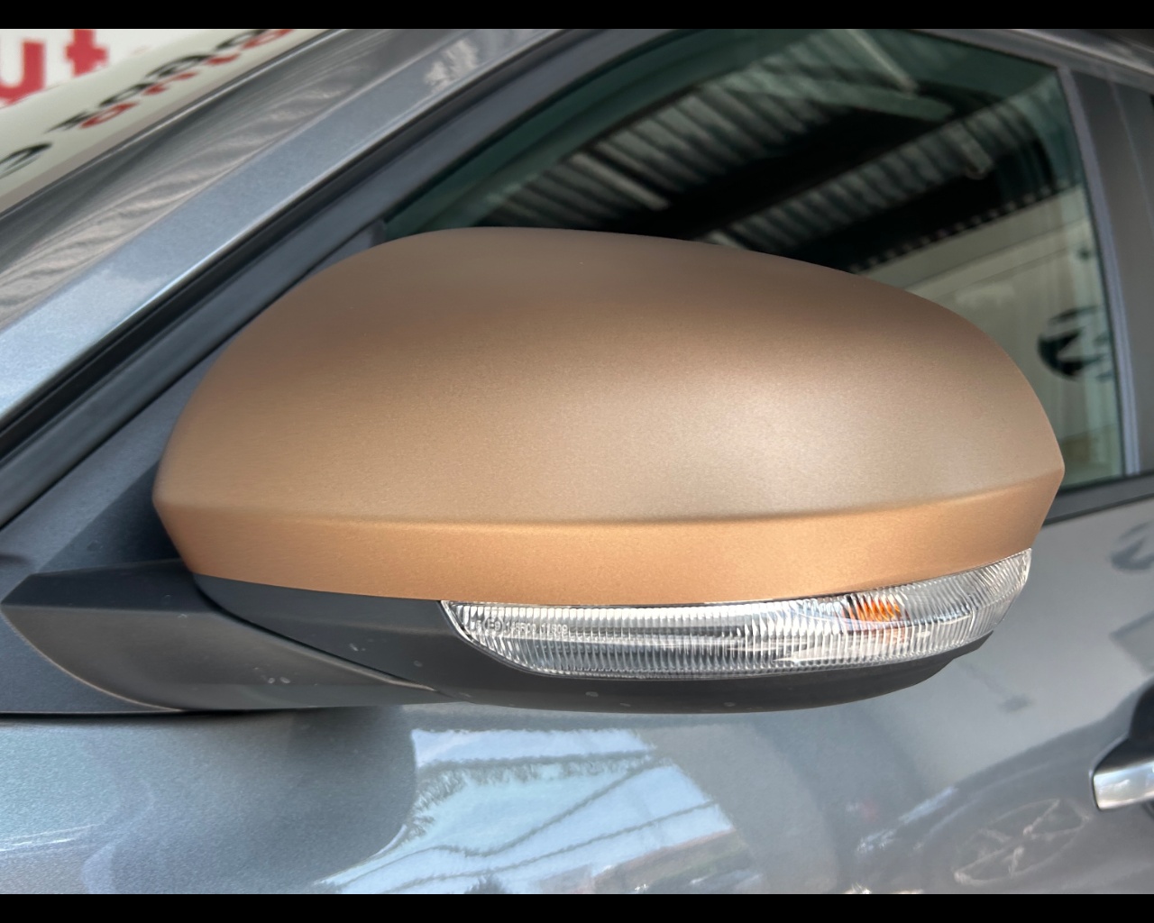 Dacia Duster 3ª serie Duster Hybrid-G 150 CV auto 4x4 Extreme - immagine 18