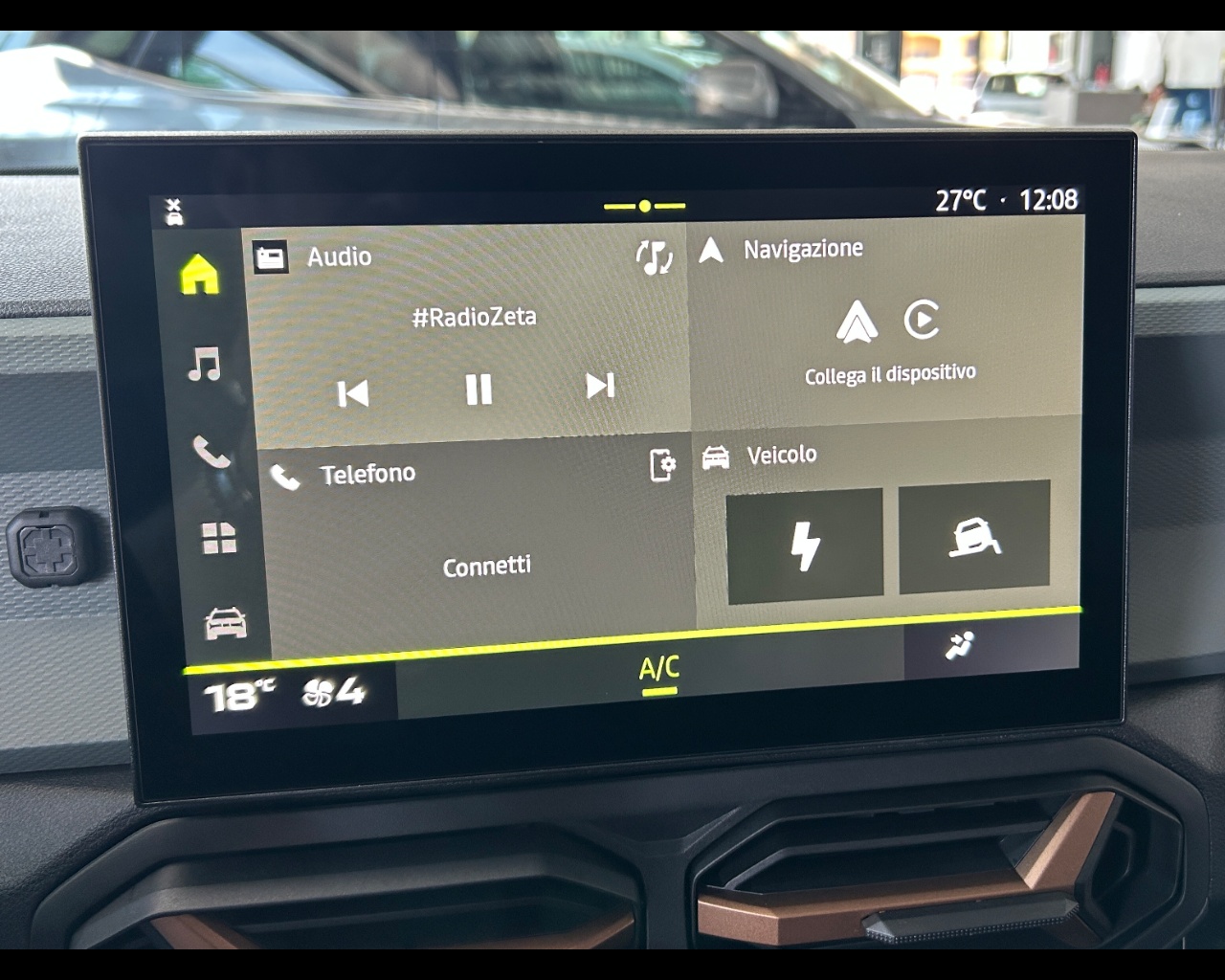 Dacia Duster 3ª serie Duster Hybrid-G 150 CV auto 4x4 Extreme - immagine 28