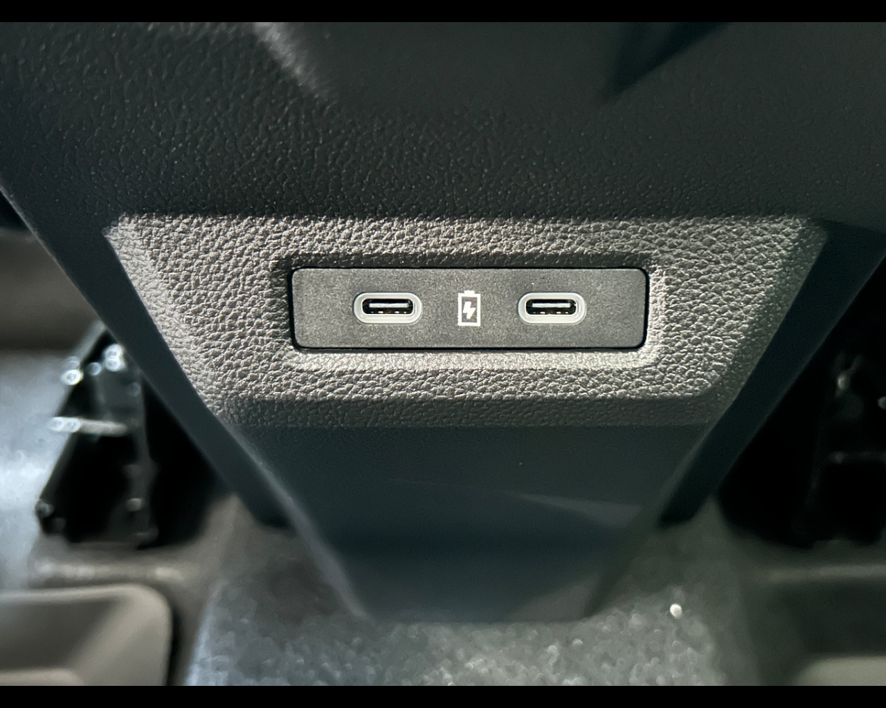 Dacia Duster 3ª serie Duster Hybrid-G 150 CV auto 4x4 Extreme - immagine 34