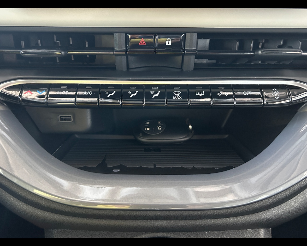Fiat 500 (2020-->) 500 Cabrio Hybrid La Prima - immagine 11