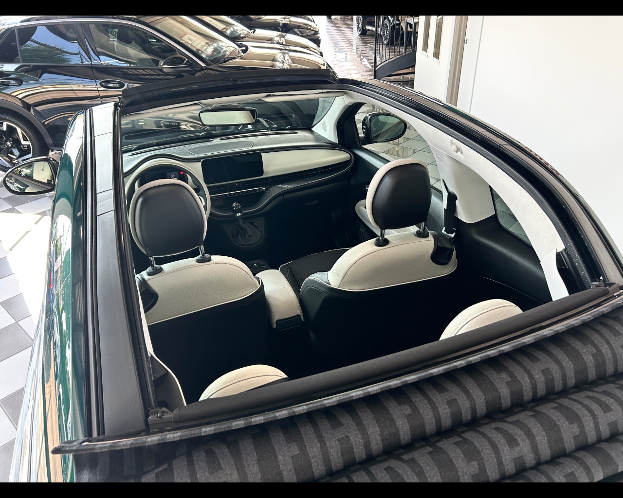 Fiat 500 (2020-->) 500 Cabrio Hybrid La Prima - immagine 35