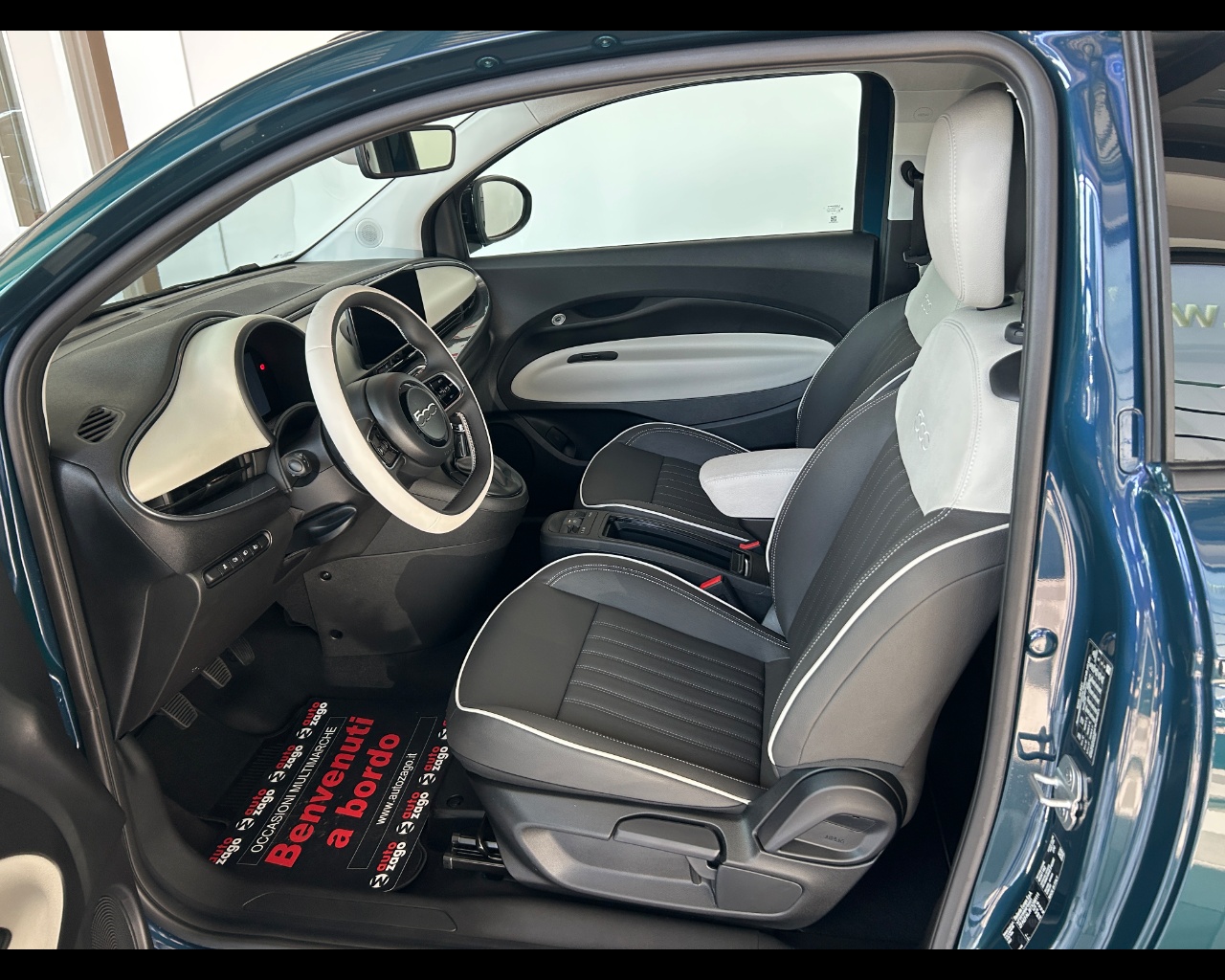 Fiat 500 (2020-->) 500 Cabrio Hybrid La Prima - immagine 8