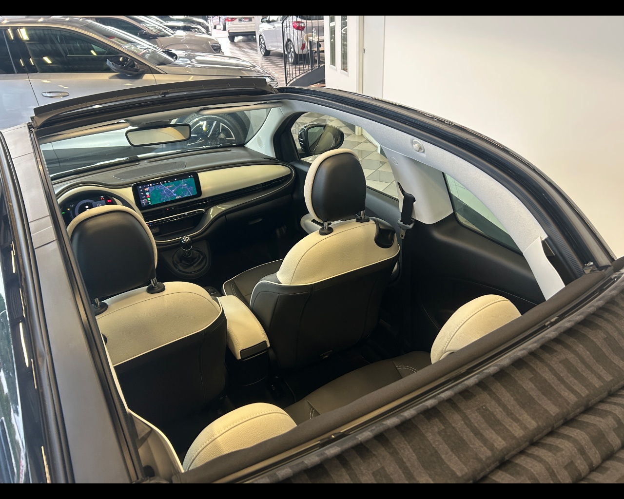 Fiat 500 (2020-->) 500 Cabrio Hybrid La Prima - immagine 15