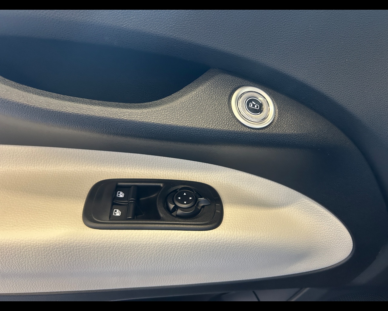 Fiat 500 (2020-->) 500 Cabrio Hybrid La Prima - immagine 30