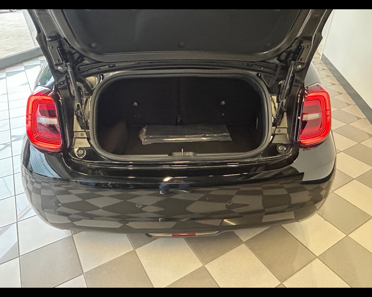 Fiat 500 (2020-->) 500 Cabrio Hybrid La Prima - immagine 51