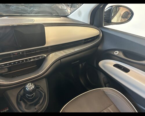 Fiat 500 (2020-->) 500 Cabrio Hybrid La Prima - immagine 39
