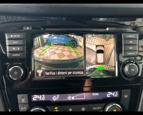 Nissan Qashqai 2ª serie - Qashqai 1.5 dCi 115 CV N-Connecta - immagine 11