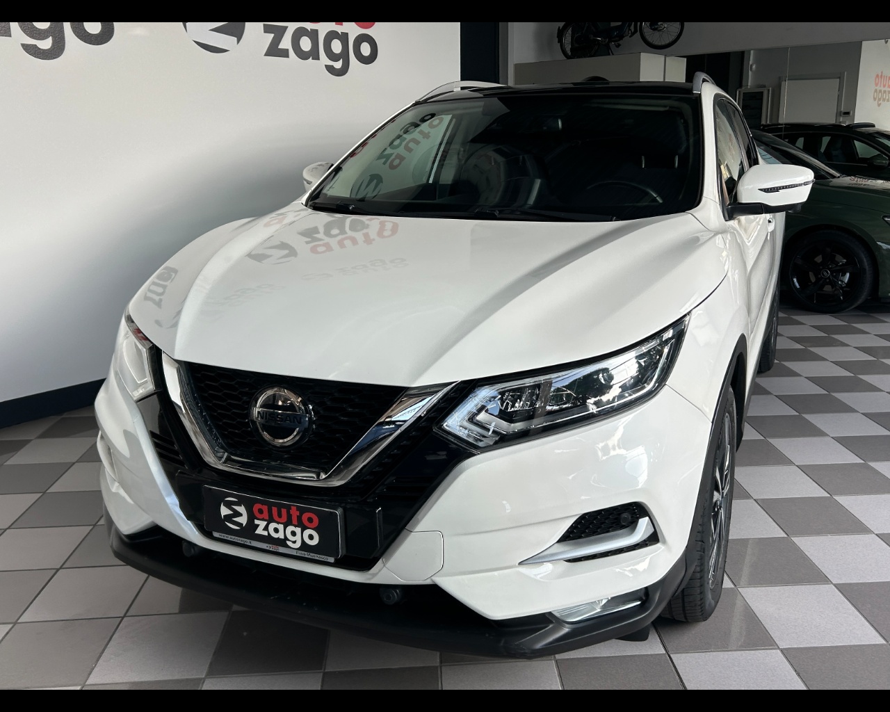 Nissan Qashqai 2ª serie - Qashqai 1.5 dCi 115 CV N-Connecta - immagine 16