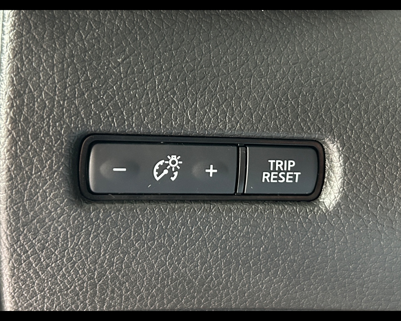Nissan Qashqai 2ª serie - Qashqai 1.5 dCi 115 CV N-Connecta - immagine 31