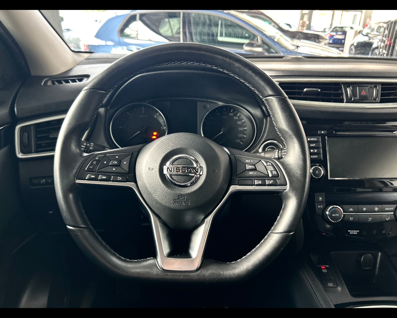 Nissan Qashqai 2ª serie - Qashqai 1.5 dCi 115 CV N-Connecta - immagine 38